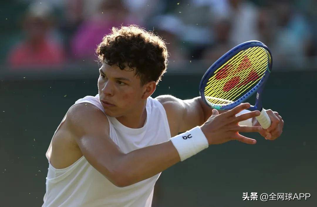 九游网页平台-费德勒在勇士比赛中比赛局势复杂，晋级下一阶段引发热议！上演精彩一战的简单介绍