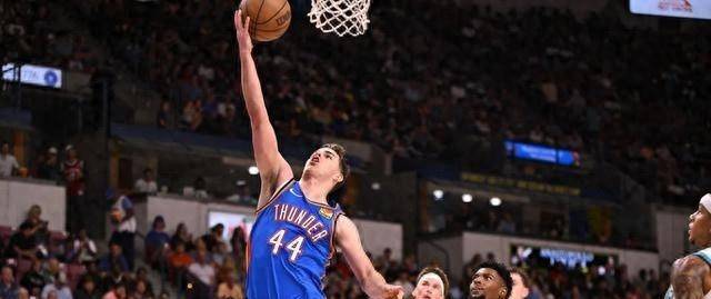 九游网页客户端-达拉斯独行侠发布备战花絮；窗口期完成体检；欧超杯任务艰巨；球队文化再被提及的简单介绍